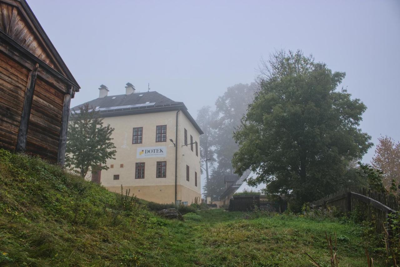 Ekocentrum Dotek Horni Marsov Bagian luar foto